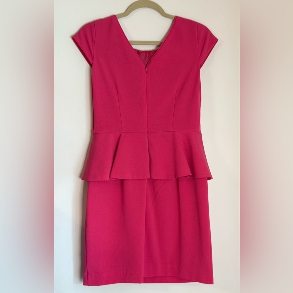 Worthington NWOT Pink Sheath Peplum Mini Dress with Cap Sleeves- Size 8P - Picture 2 of 7